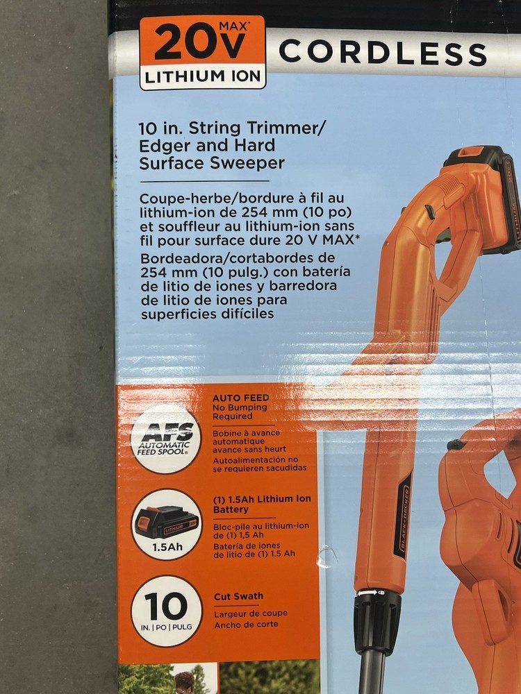 BLACK+DECKER 20V MAX Cordless String Trimmer and Sweeper Combo Kit (LCC221) NEW
