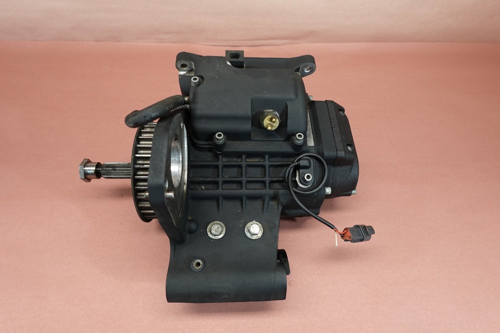 2000-2006 HARLEY-DAVIDSON FXSTB Transmission 5 Speed Gear Case