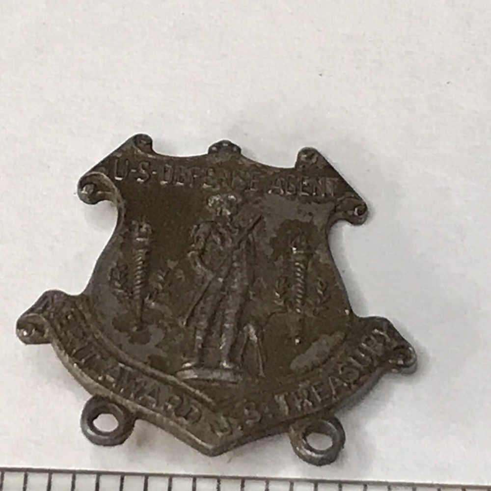 US Defense Agent Merit Award with maker logo (M20)