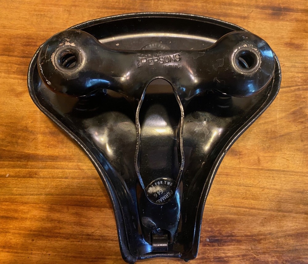 Persons USA Black Springer Saddle & mounting hardware