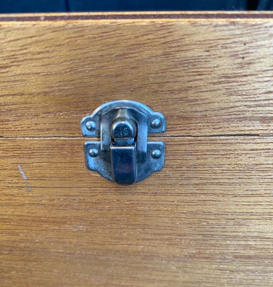 Vintage IDAILTD Microscope In Box With Microslide Viewer & Projection Device