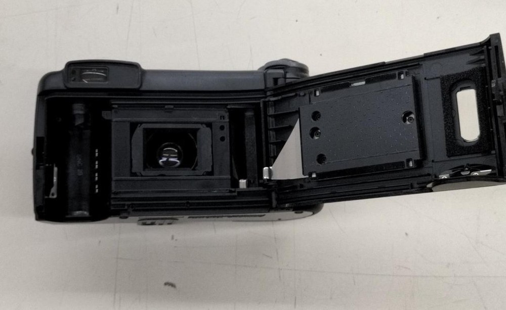 OLYMPUS SUPERZOOM70 PANORAMA compact film camera