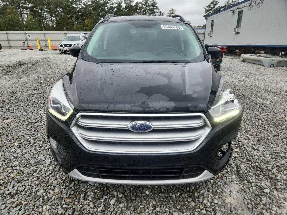 ESCAPE 2017 Glove Box 4887480