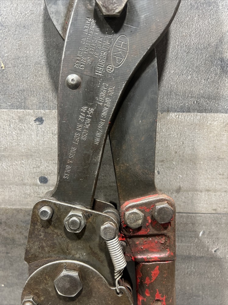 HK Porter 8690FH Ratchet Type Hard Cable Cutter. Item ID #8A