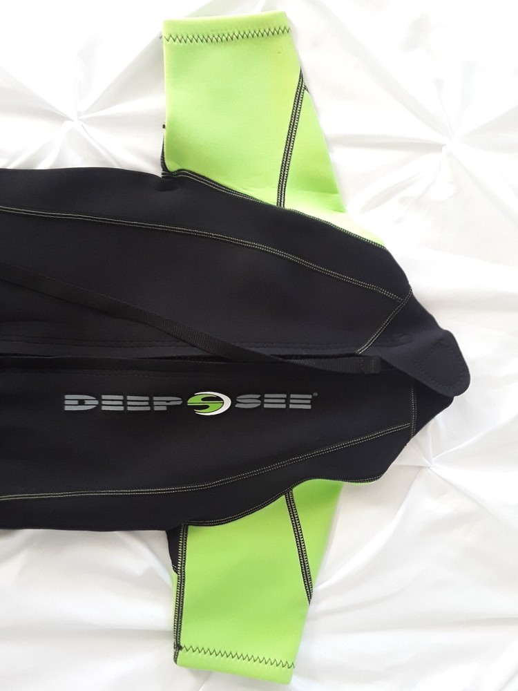 Deep See children wet suit size M