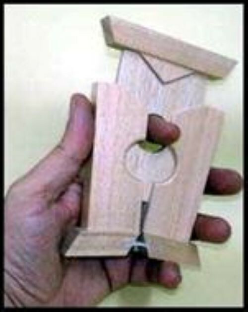 MAGIC TRICK & MINI ILLUSION - FINGER PENETRATION FRAME - WOODEN 