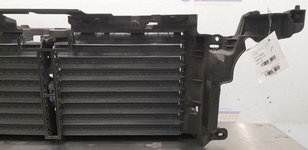 20 FORD EXPEDITON UPPER AIR SHUTTER 3.5L