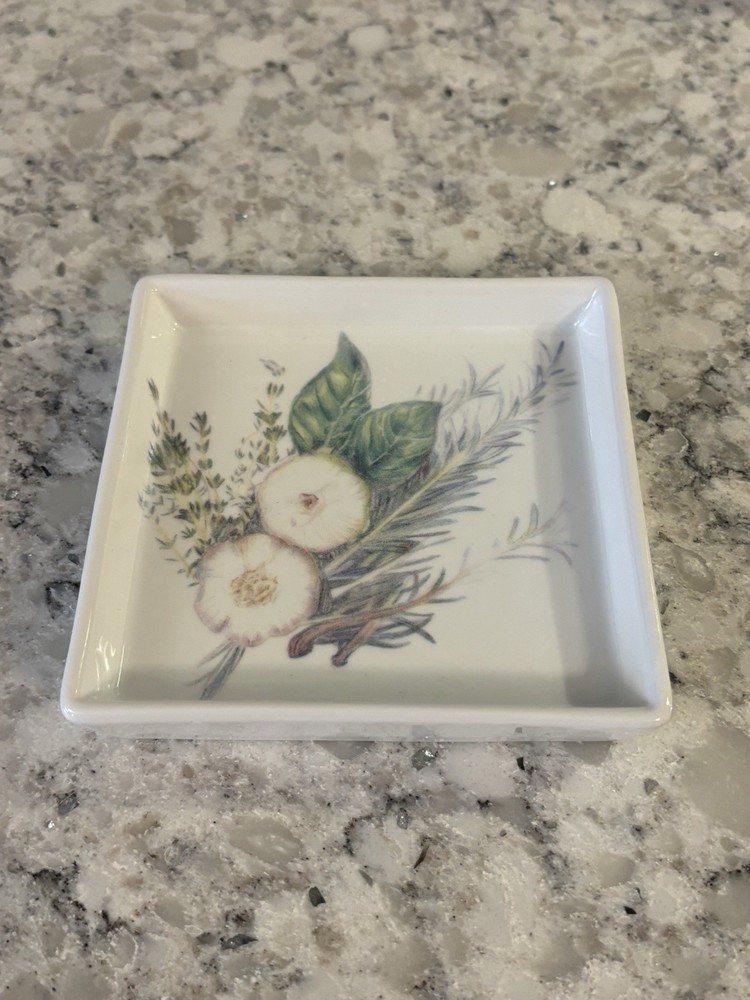 Sutter Buttes Square Herb Floral Ceramic Dish