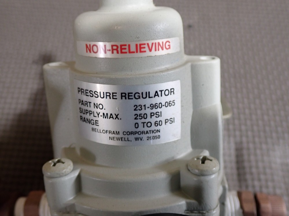 Gas flow regulators and desiccant