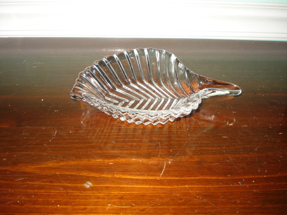 Vintage Crystal Glass Leaf Candy Nut Dish