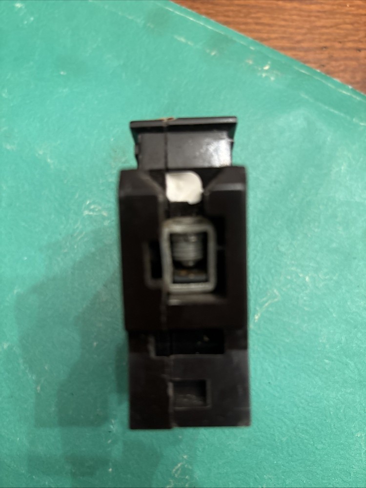 Wadsworth 15 AmpOne Pole Breaker Continuity Tested