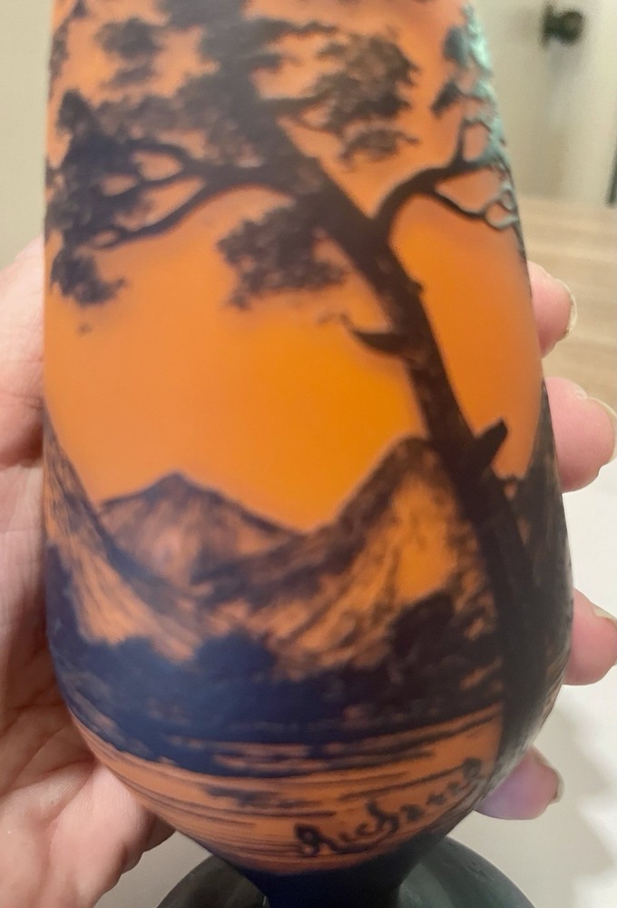 Richard Cameo Glass Perfume Atomizer