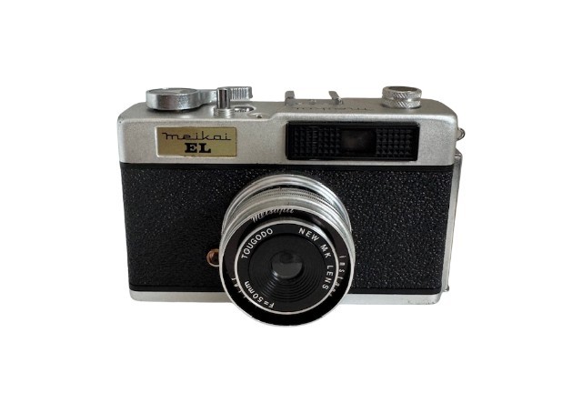 Meikai EL 35mm Camera with cap and case Untested