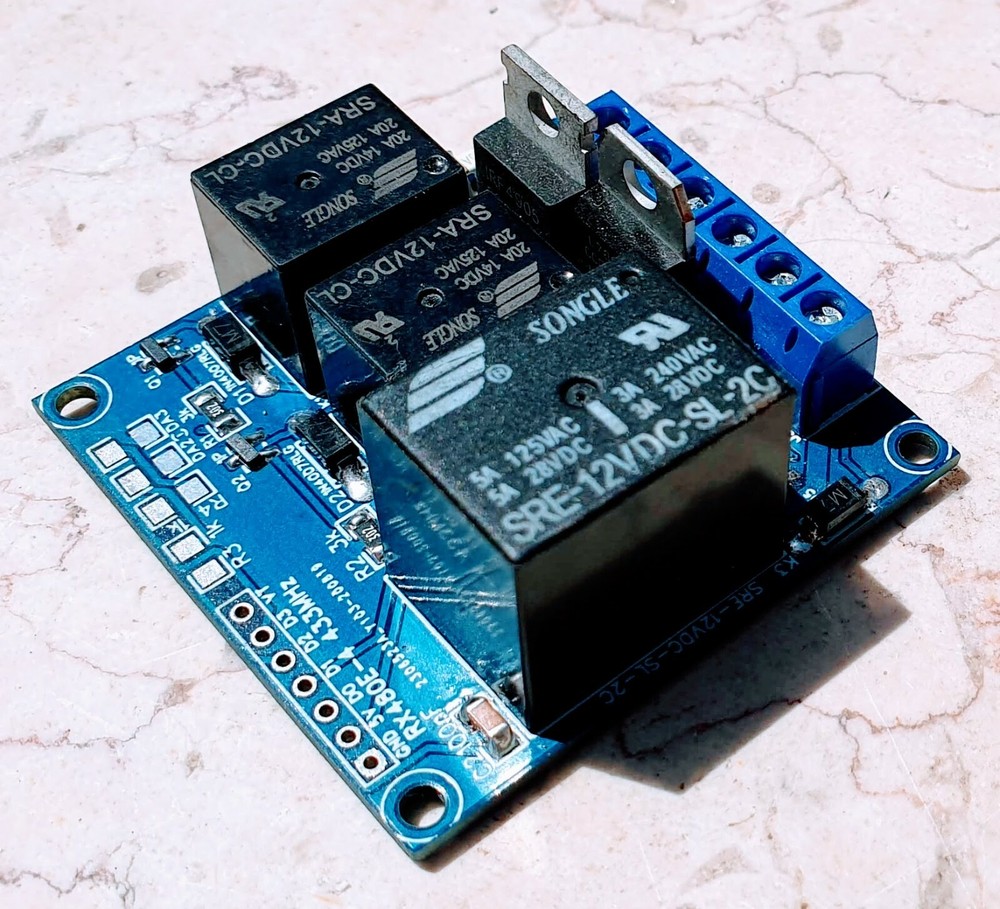 Manual Remote Control 12VDC 5A Single Axis Solar Panel Sun Tracking Controller