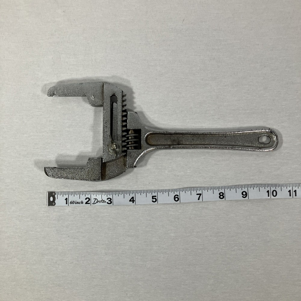 Plumber’s Slip & Lock - Nut Wrench