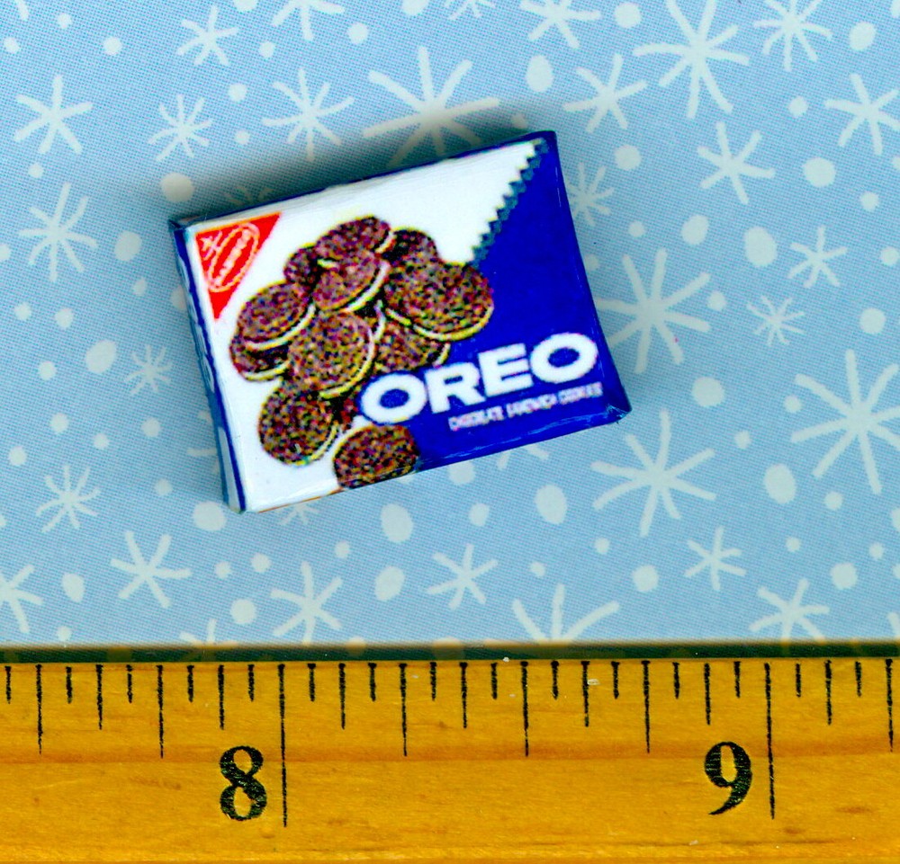 Dollhouse Miniature size Chocolate Cookie Sandwich  Box