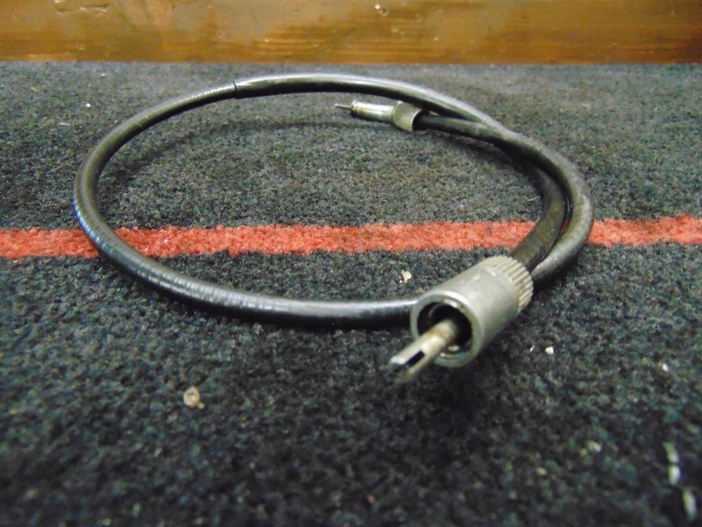 SUZUKI GP100 GP 100 SPEEDOMETER SPEEDO CABLE