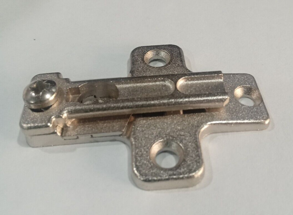 New Grass "131" Adjustable Base Plate For 1000 Series Slide on, Frame Less