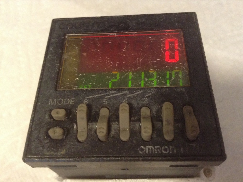 Omron H7CX-AIIS Counter
