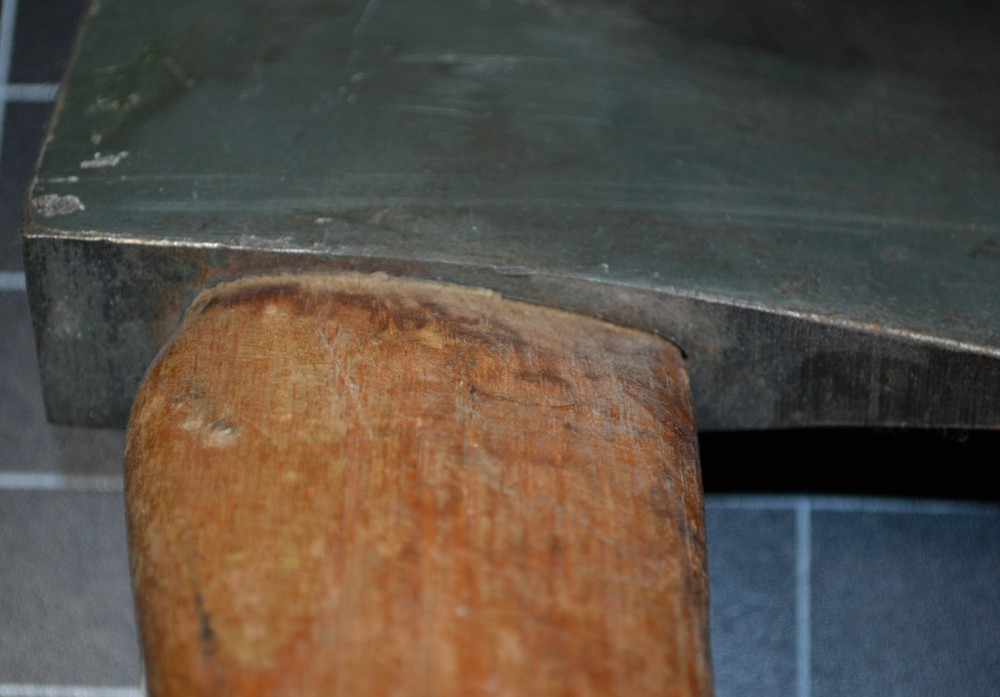 CRAFTSMAN - SINGLE BIT AXE WTH ORIGINAL HANDLE - VERY GOOD CONDITION