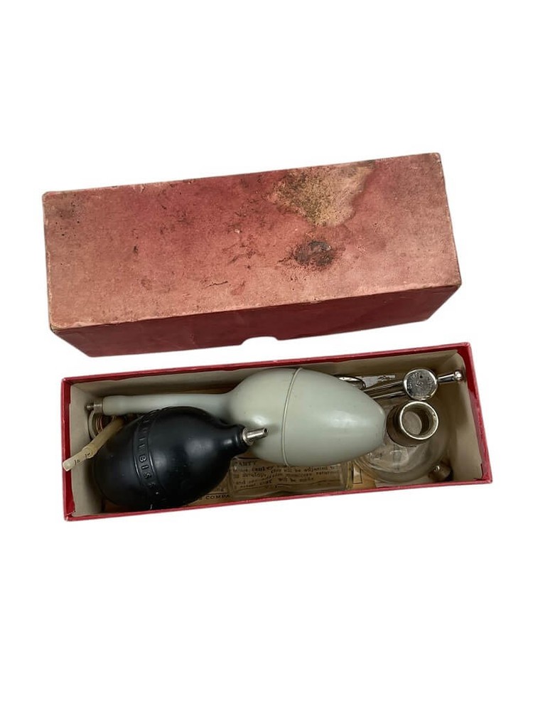 US DeVilbiss No 15 Atomizer in Original Box
