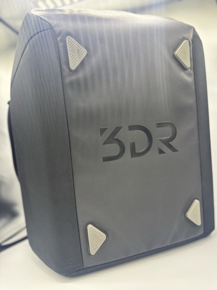 3DR Solo Smart Drone Bundle with Controller , Official 3DR Backpack great cond.