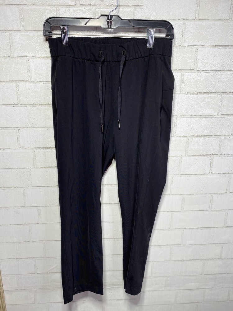 Lululemon Cropped Yoga 4 Drawstring Black Pants EUC