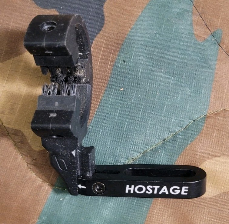 Hostage Archery Basket Arrow Rest