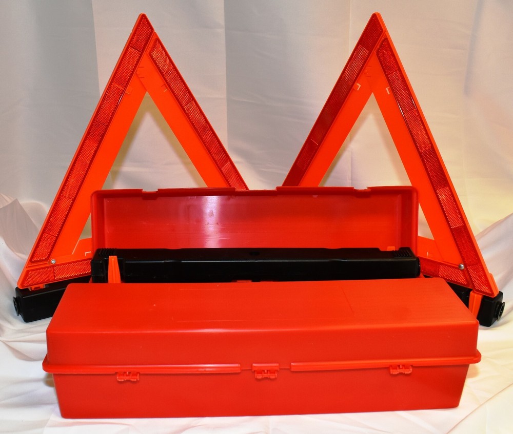 EMERGENCY REFLECTIVE DOT APPROVED WARNING TRIANGLE KIT 3 PACK IN RED BOX 2 KITS
