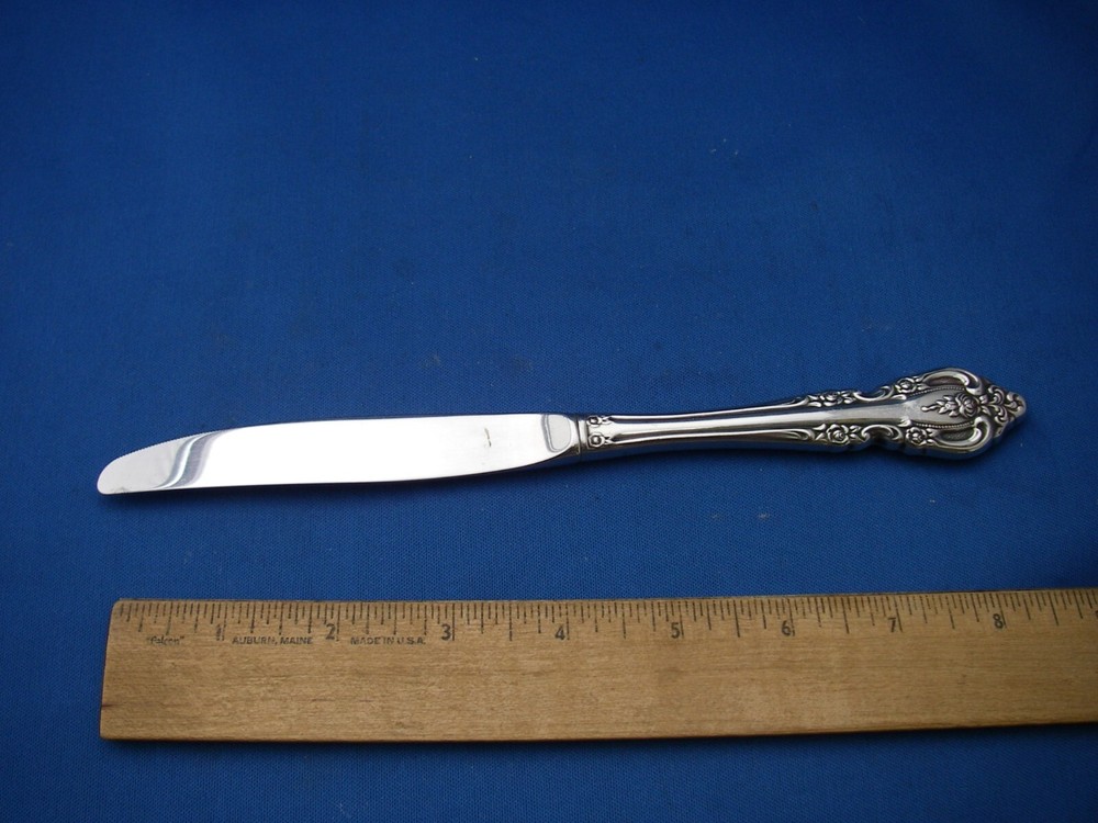 Oneida Community Stainless BRAHMS Pattern TABLE KNIVES-9 Inches