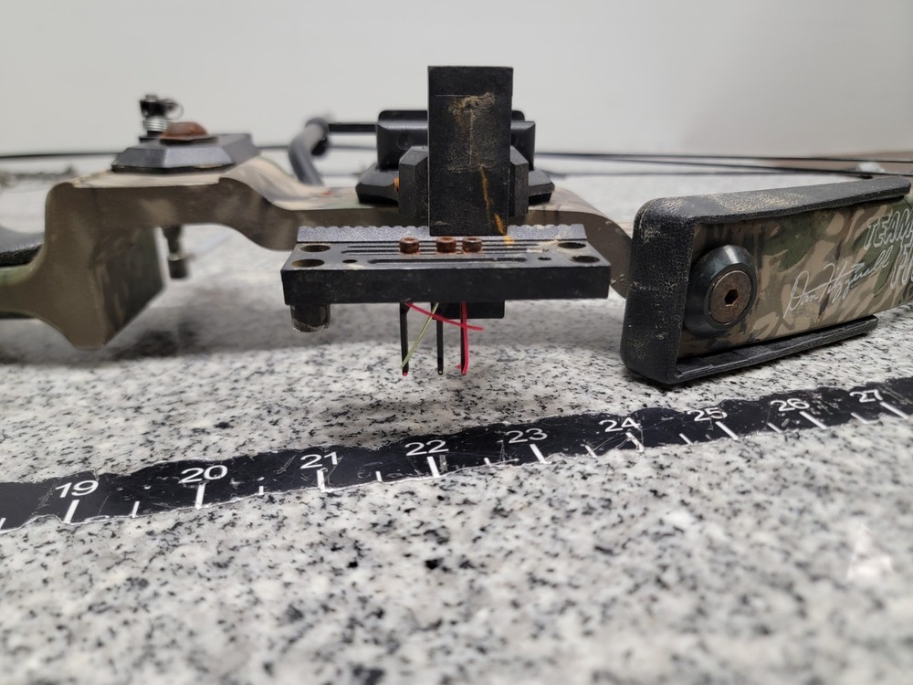 PSE Nova Compound Bow RH Right-Handed 65# Draw Weight