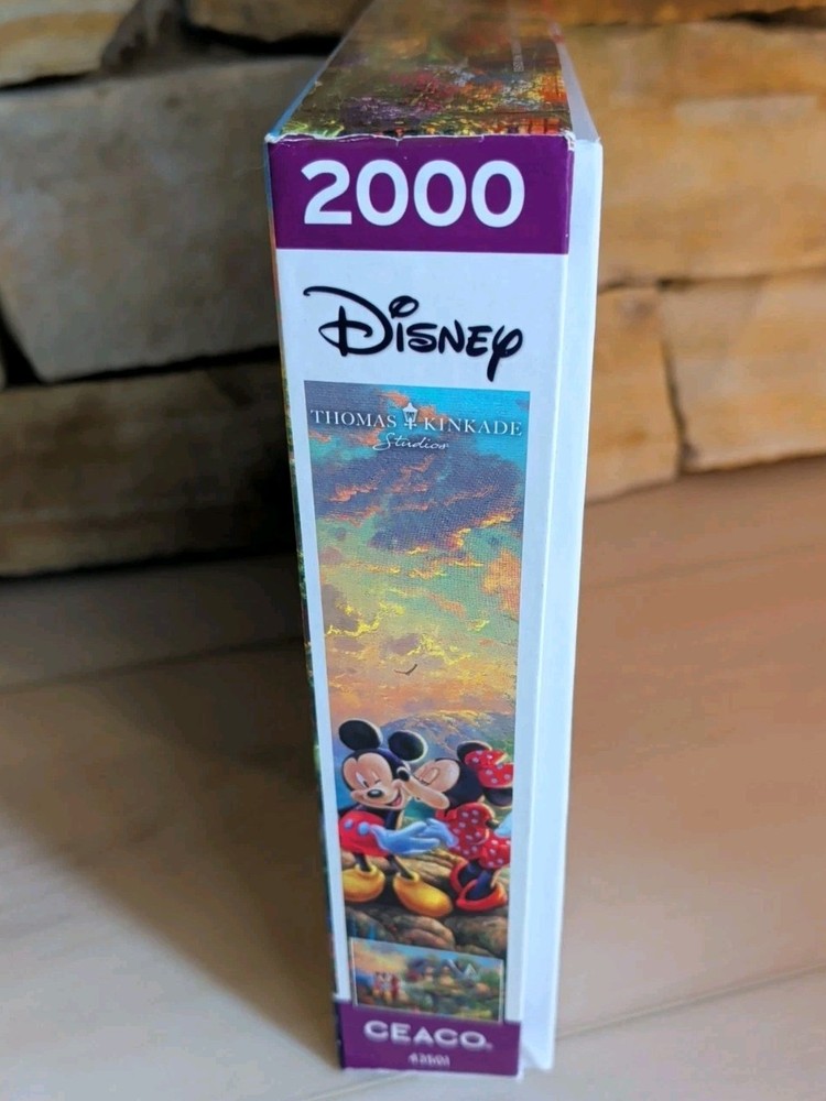 Thomas Kinkade Studios 2000pcs. Disney Mickey & Minnie jigsaw puzzle