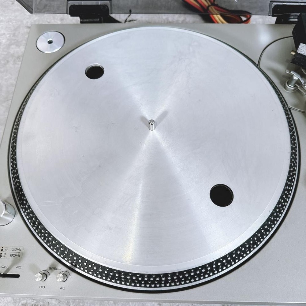 Technics SL-1200 First Generation Direct Drive Turntable Working