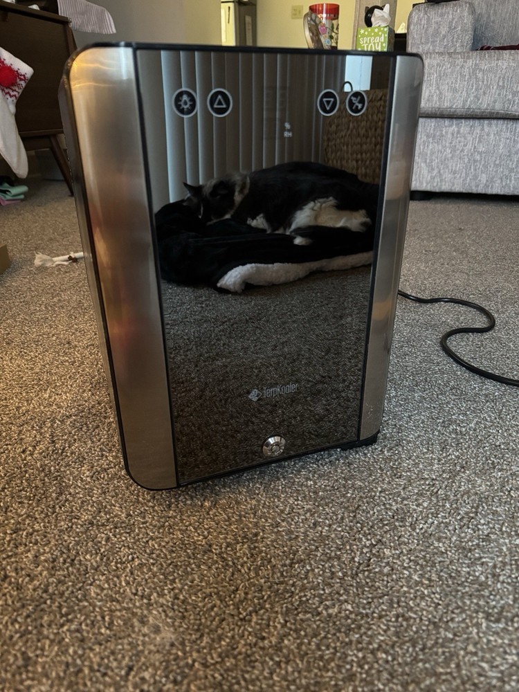 Lockable Mini-Fridge (Terpkooler) - Hardly Used