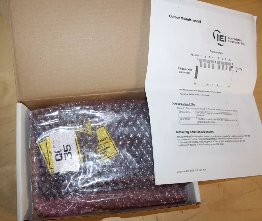 IEI 0580120 eMerge Output Module 8 Input / Output   ~ NEW  ~   (o)