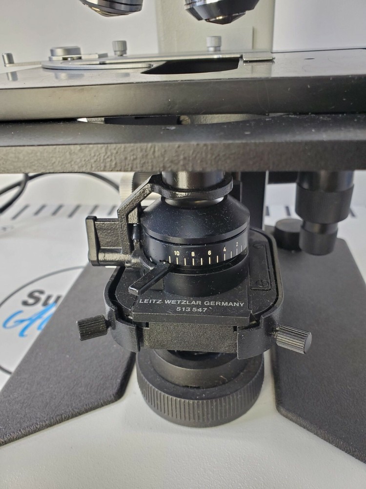 LEITZ LABORLUX S MICROSCOPE w/ 4 Objectives