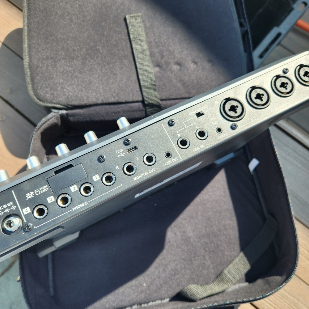 Tascam Mixcast 4 Mixer