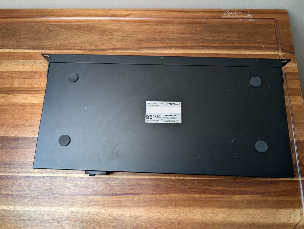 TRENDnet TPE-T160 Rack-Mountable Ethernet Switch