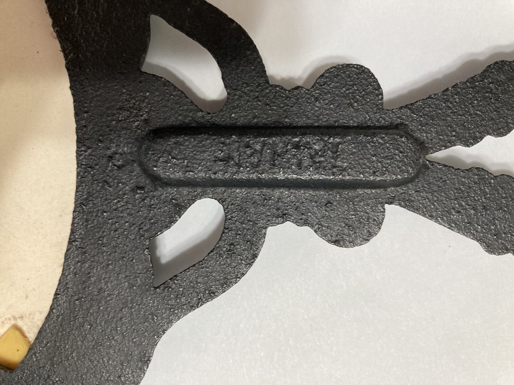CAST IRON TRIVET WINTER SLEIGH RIDE