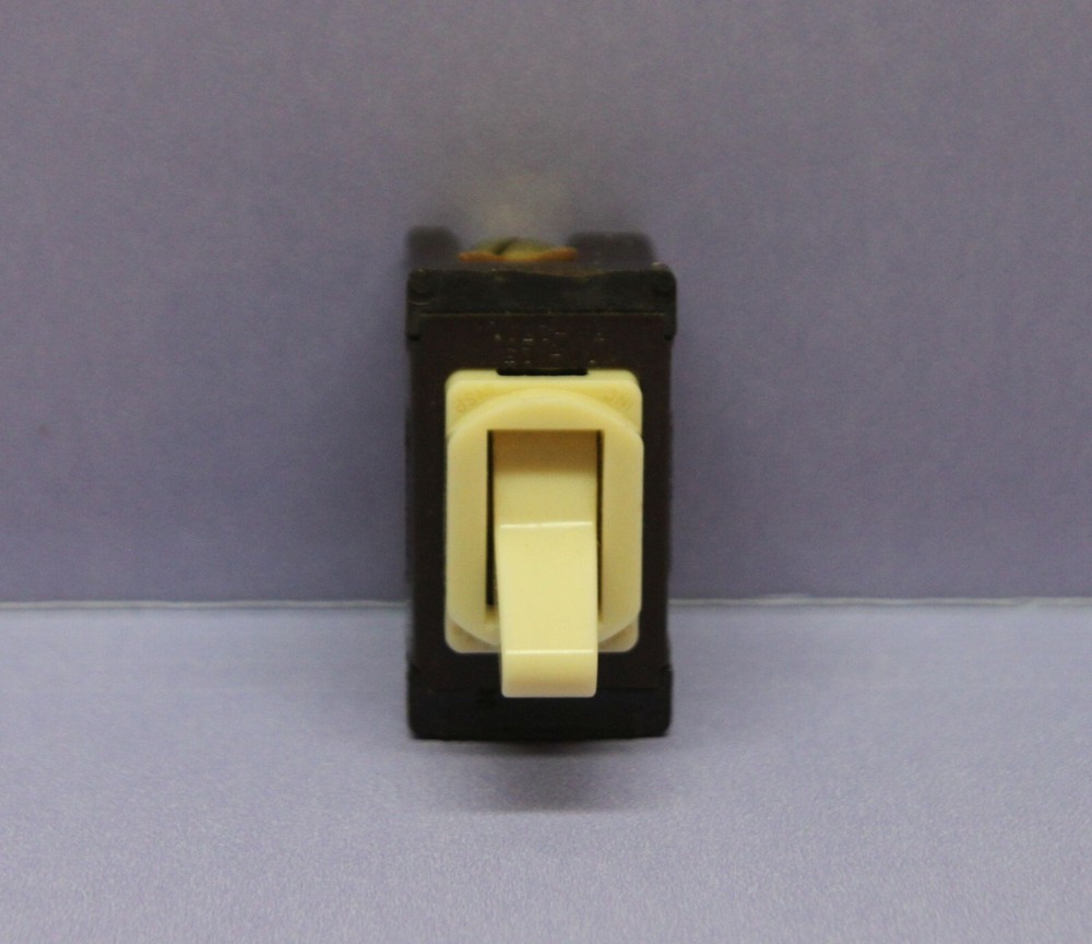 💡 Vintage P&S Ivory 3-Way Toggle Light Switch Despard Interchangeable - 10A