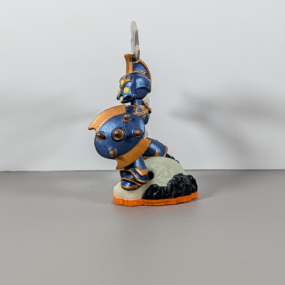 Skylanders Giants Figure – Chop Chop (Orange Base)