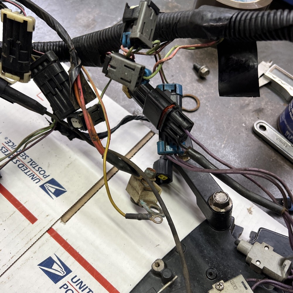 Mercruiser v6 4.3 mpi engine harness