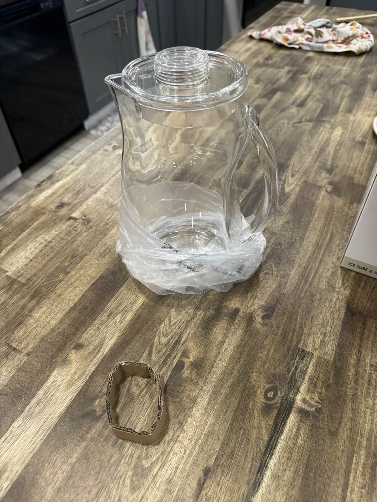 OGGI Ice and Infusion Pitcher NIB