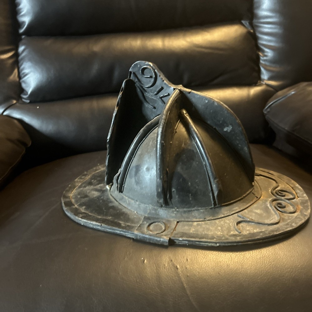 Fire Chief Helmet Decoration
