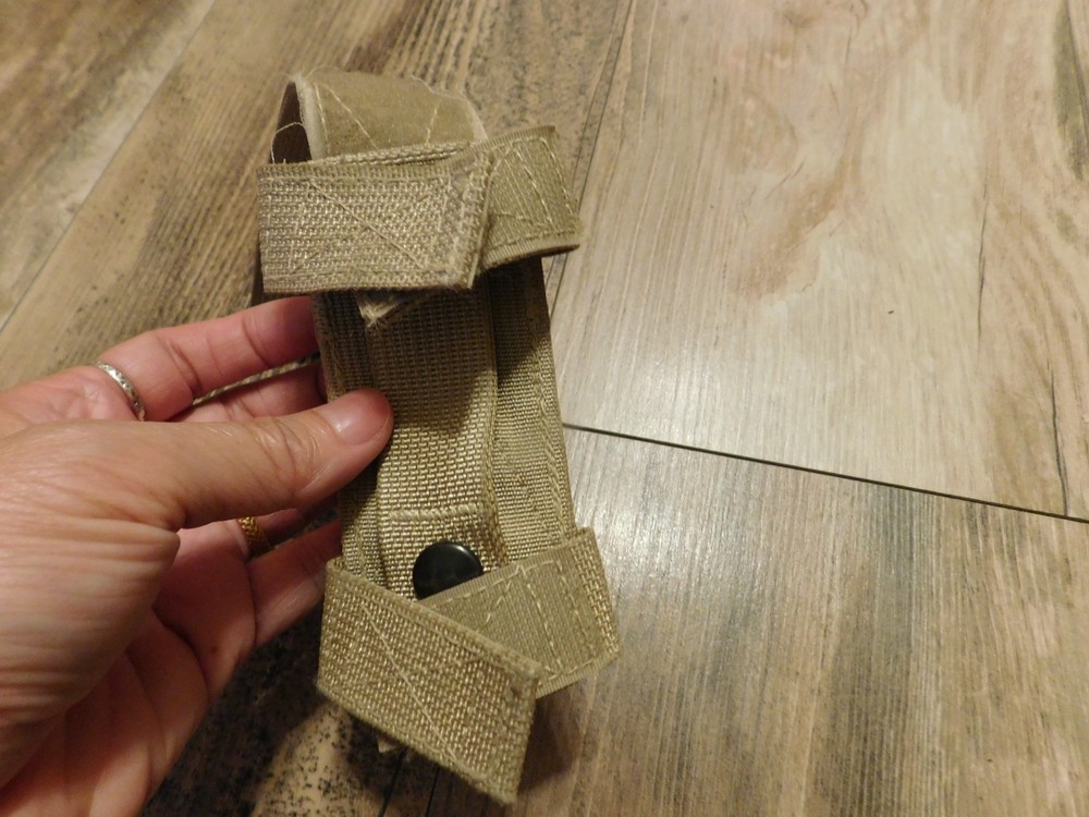 SPEC-OPS TAN MOLLE II SINGLE 9MM MAG POUCH