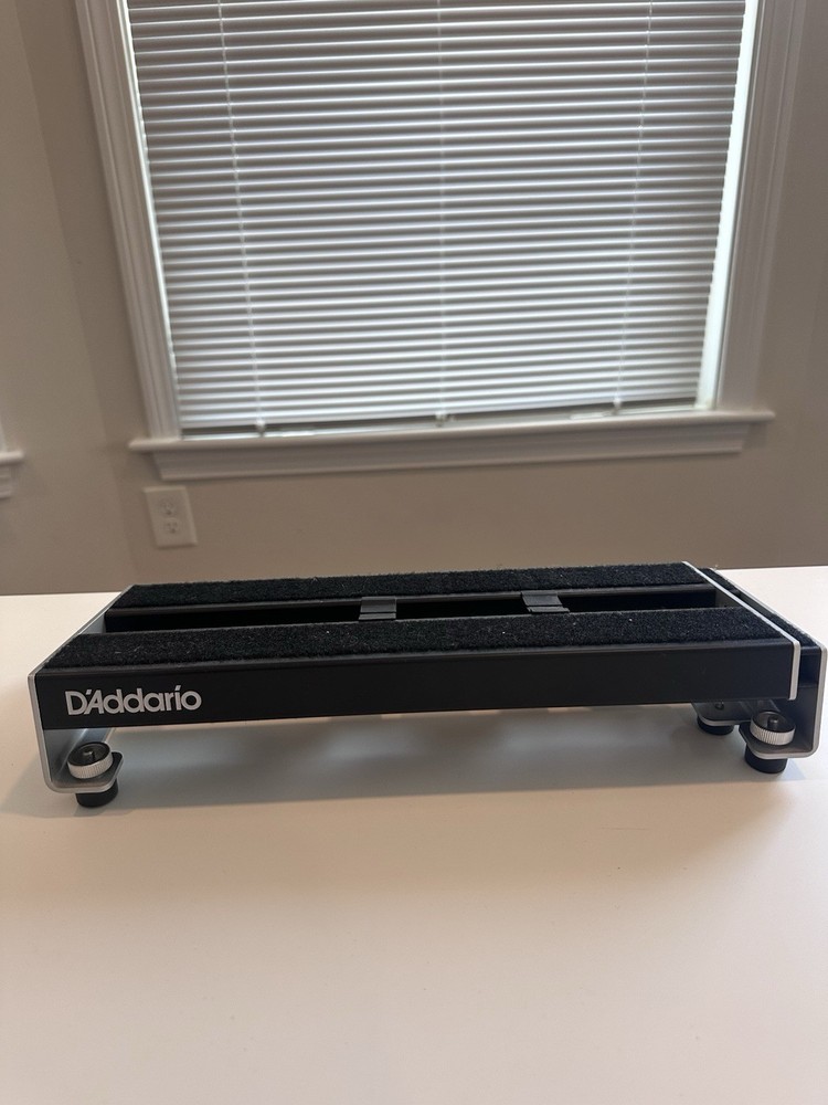 D'Addario XPND Core Pedalboard - Single Row