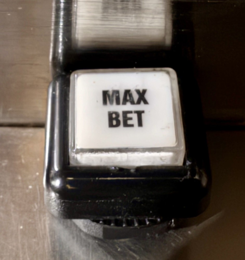 IGT Slot Machine Replacement Button “Max Bet” I Game Multi Line Small Button