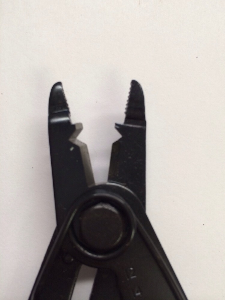 Slim Nose Wire Stripper