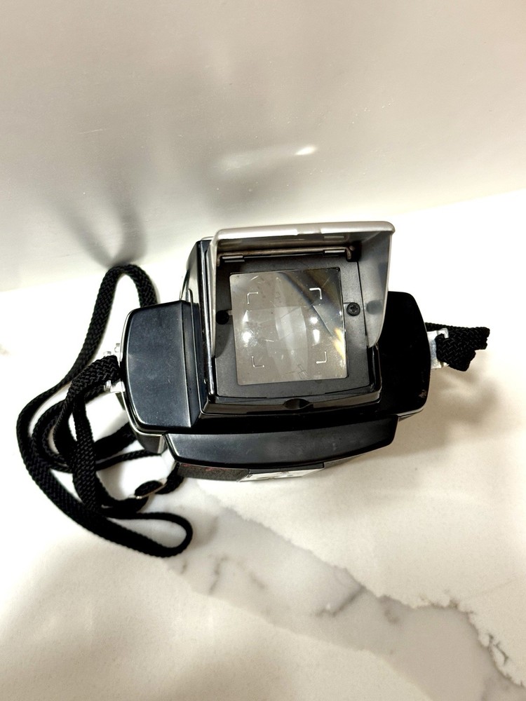 Vintage Kodak Brownie Reflex 20 Camera – Untested – With Strap