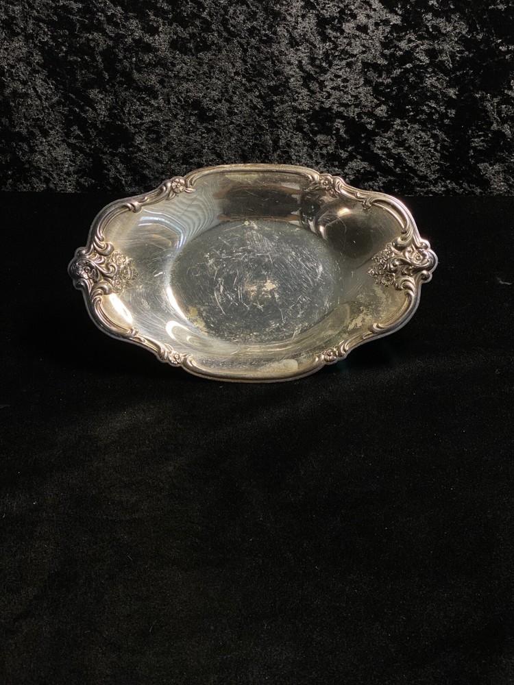 SMALL VINTAGE SILVER OVAL BOWL